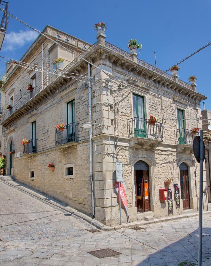 Domus Aurea Panzió Montalbano Elicona Kültér fotó