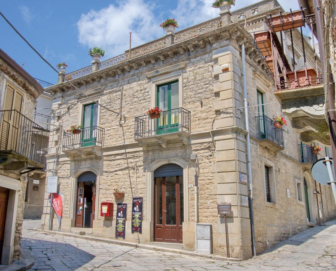 Domus Aurea Panzió Montalbano Elicona Kültér fotó